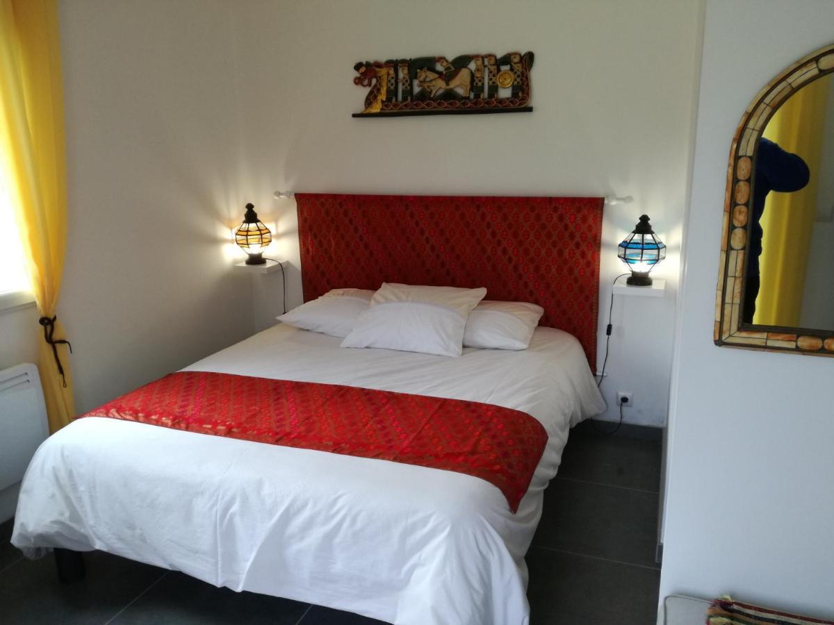 Les Rouges Gorges Bed & Breakfast Lugos Bagian luar foto