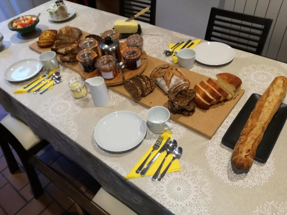 Les Rouges Gorges Bed & Breakfast Lugos Bagian luar foto