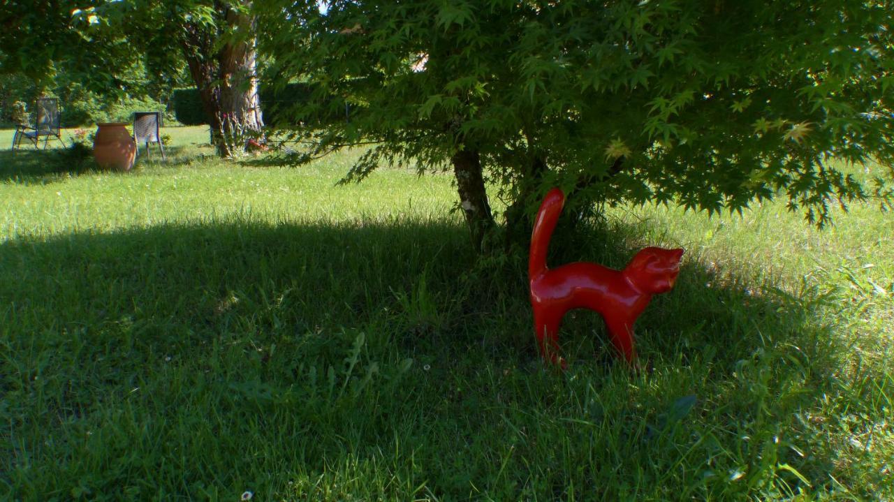 Les Rouges Gorges Bed & Breakfast Lugos Bagian luar foto
