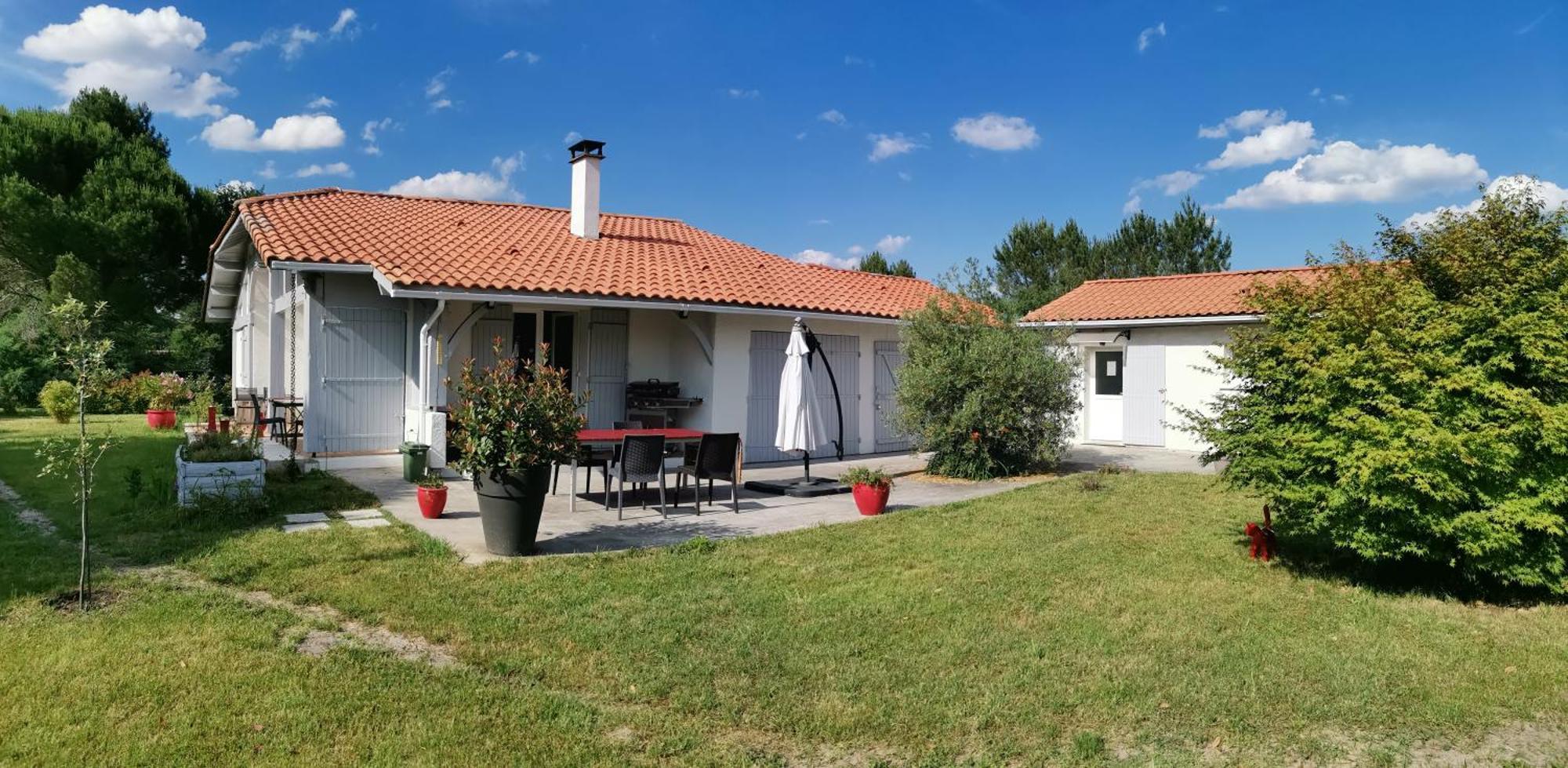 Les Rouges Gorges Bed & Breakfast Lugos Bagian luar foto